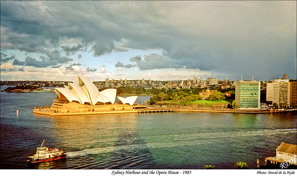 Sydney Harbour and Opera House - 1985