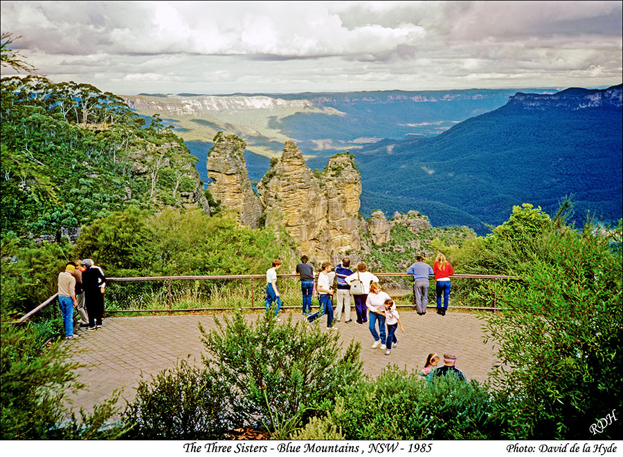 the 'Three Sisters' - Blue Mountains, NSW