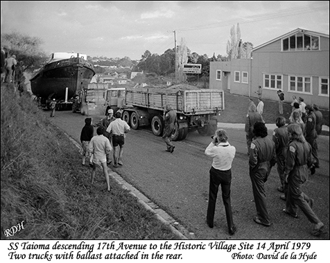 SS Taioma descending 17th Avenue on its way to the Tauranga Historic Village - 14th April 1979