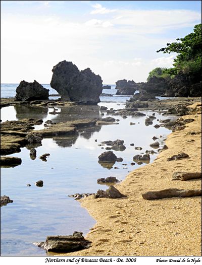 Rocks at Northern end of Binacas Beach