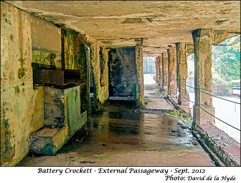 Battery Crockett - external passage