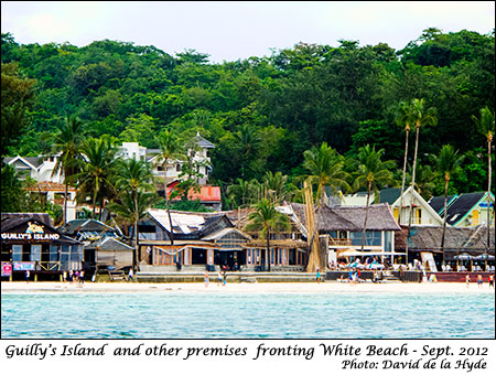 Guilly's Island and other restaurants and Bars fronting White Beach