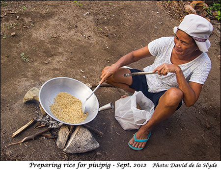 Preparing rice for Pinipig