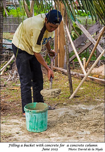 Filling bucket with cement