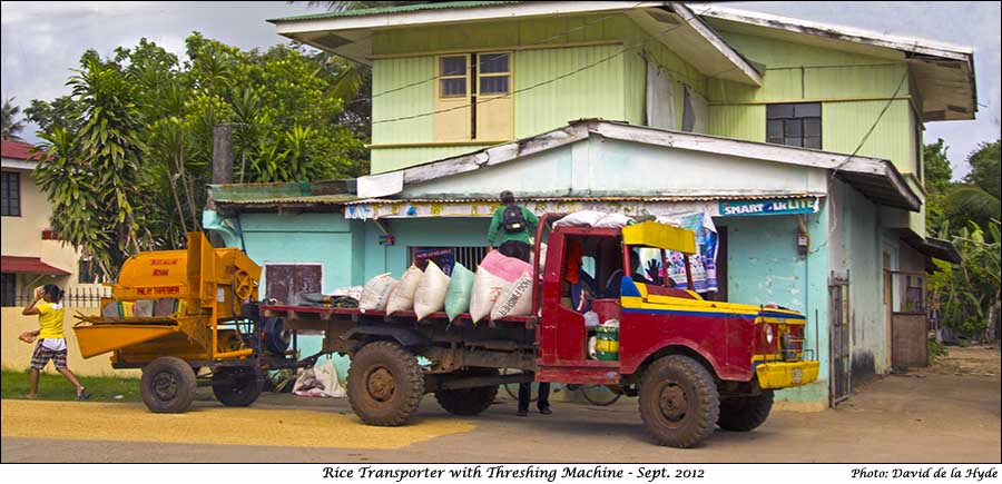 Rice transporter an threshing machine