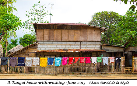 A Tangalhouse with washing